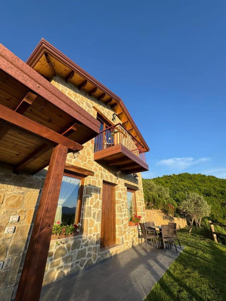 Villa Bujtina Salko Mucaj Exterior foto